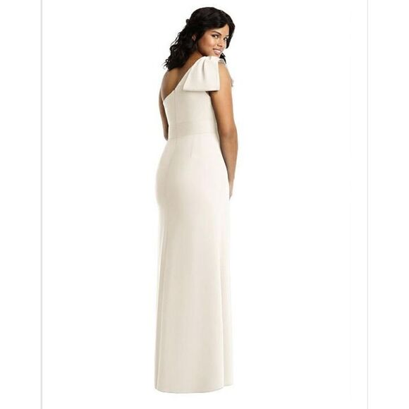 After Six Women's Ivory One Shoulder Bow Crepe Floor length Trumpet Dress Size 1 - Picture 2 of 6